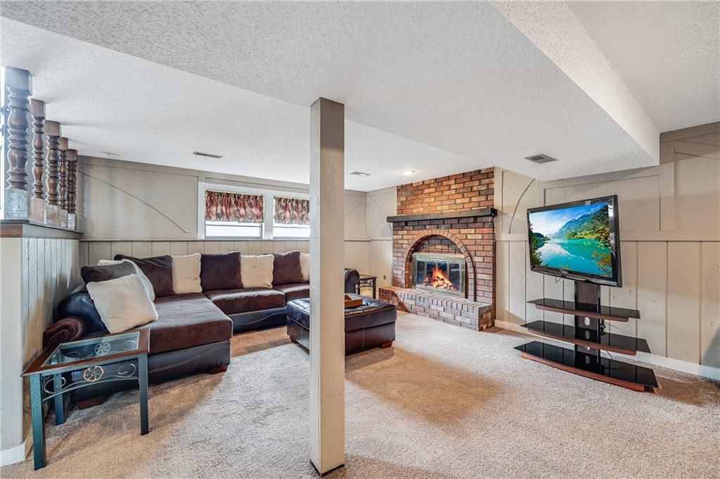 329 S Kendall Avenue — photo 18