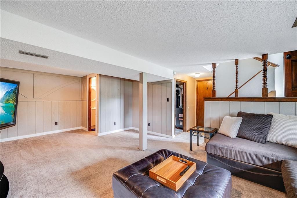 329 S Kendall Avenue — photo 21