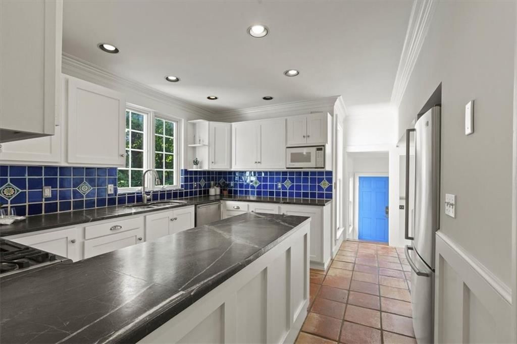 5427 Central Street — photo 11