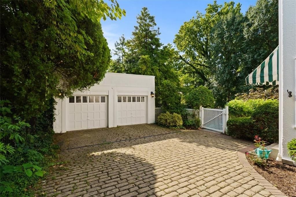 5427 Central Street — photo 38