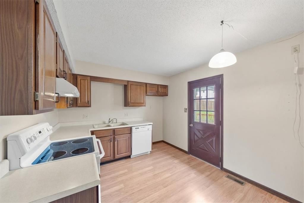 5414 Locust Avenue — photo 9