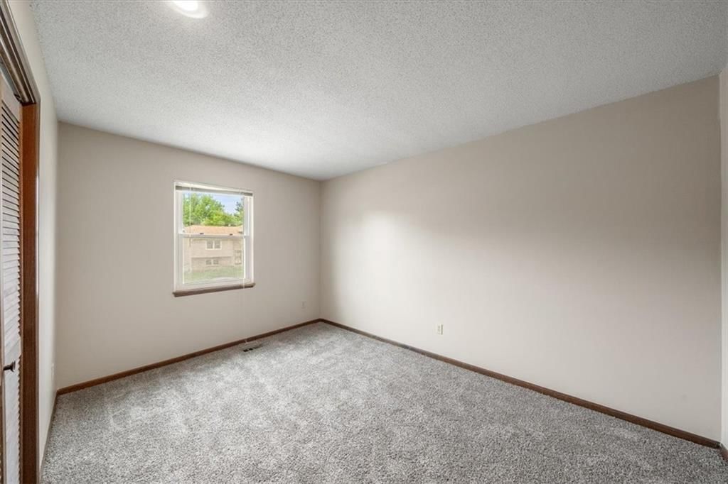 5414 Locust Avenue — photo 16