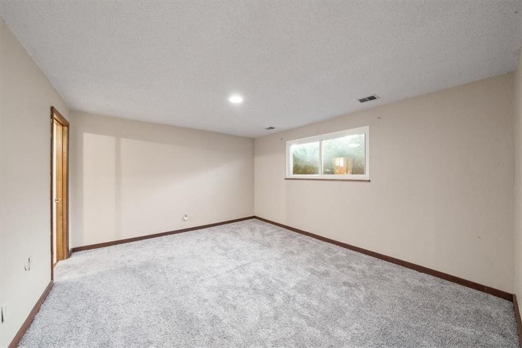 5414 Locust Avenue — photo 23