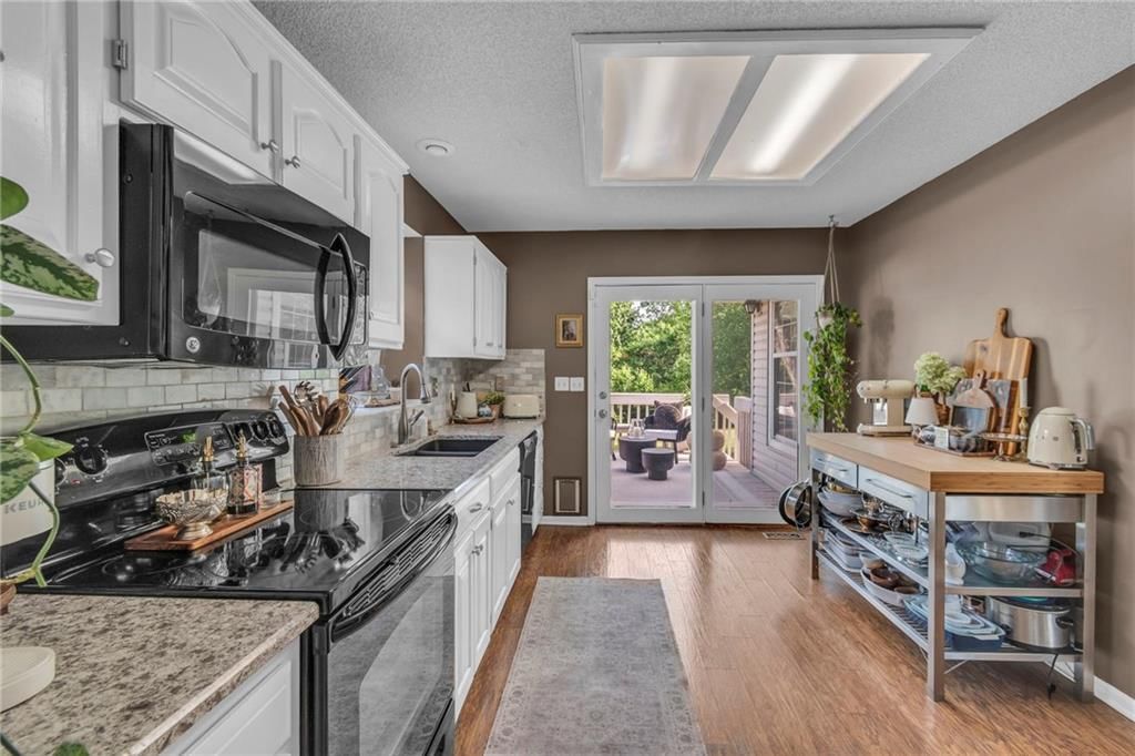 9225 W 47th Street — photo 12
