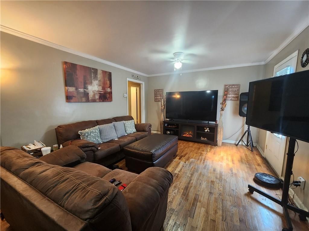 1008 S Scott Avenue — photo 5