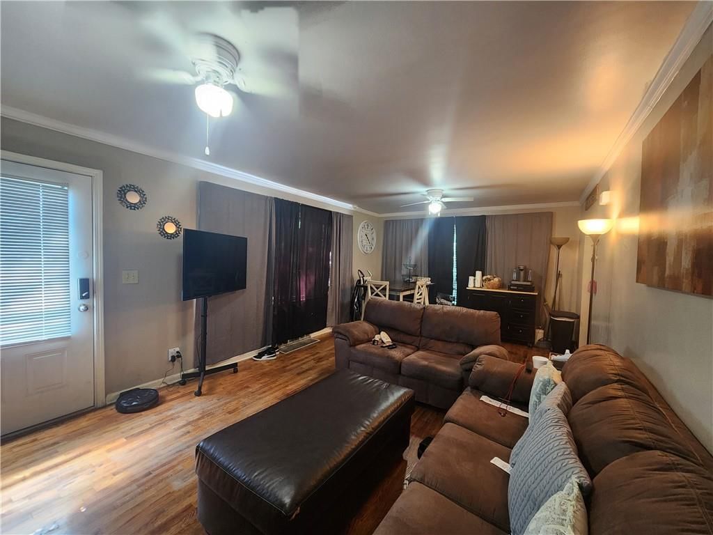 1008 S Scott Avenue — photo 6