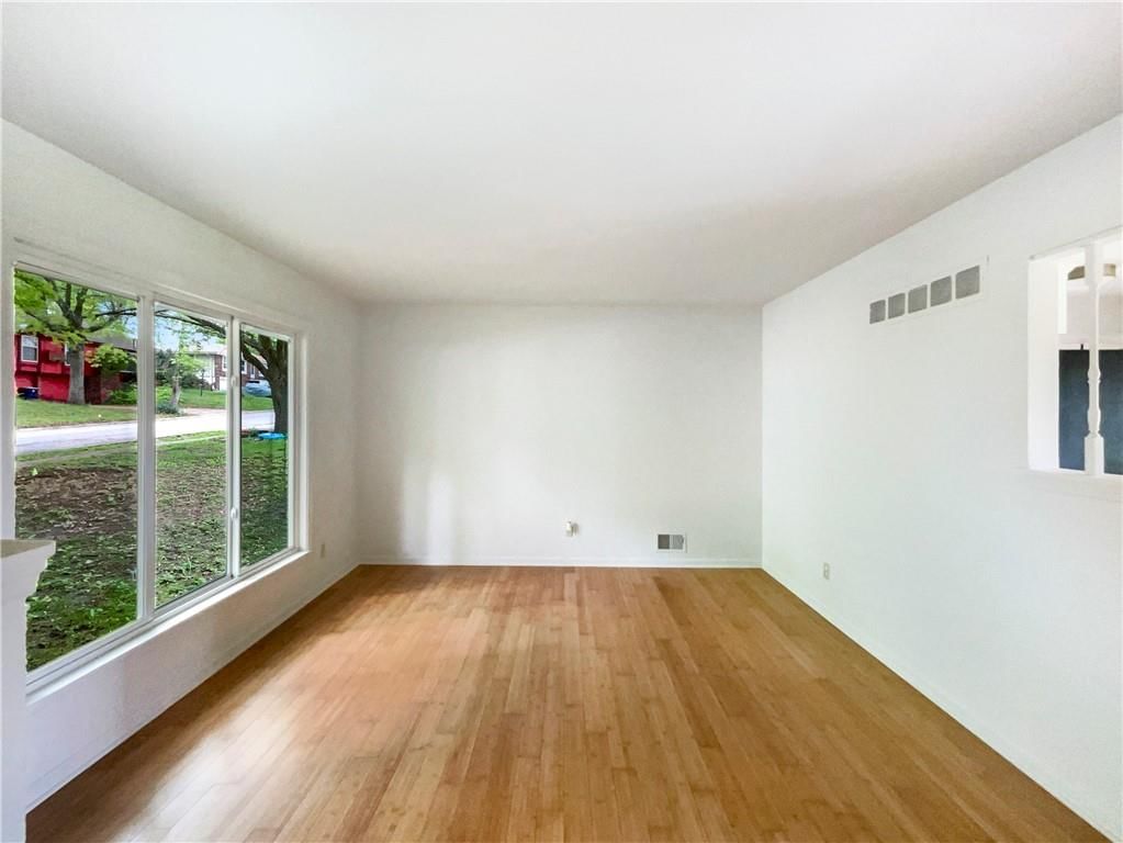 8412 E 103rd Terrace — photo 3