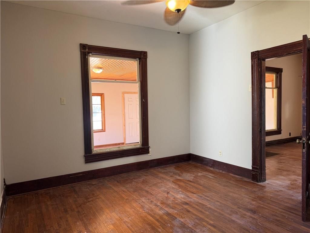 512 E 8th Street — photo 14