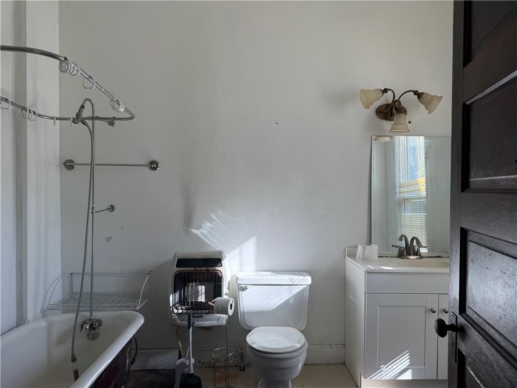 512 E 8th Street — photo 15