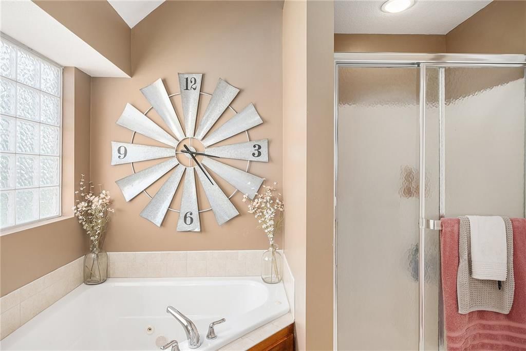 11028 N Tullis Court — photo 15