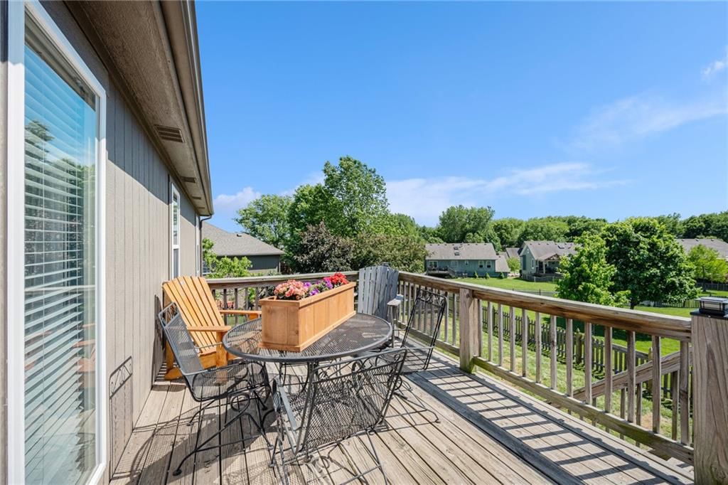11028 N Tullis Court — photo 25