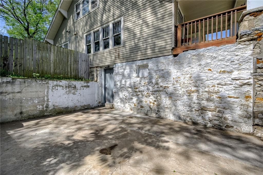 5825 E 13th Street — photo 3