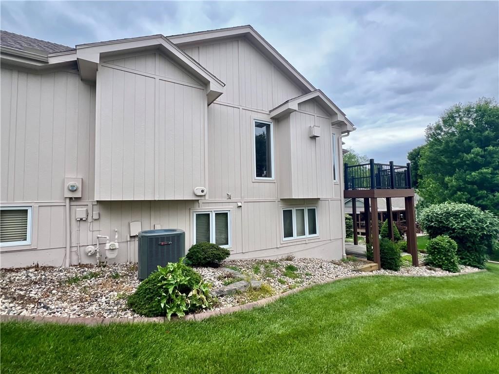 613 NW Alexa Lane — photo 15