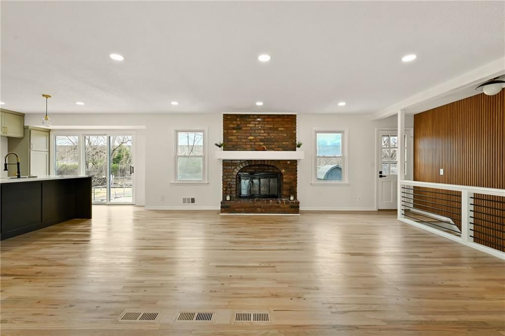 9408 Goddard Street — photo 10