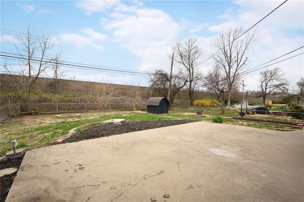 9408 Goddard Street — photo 25