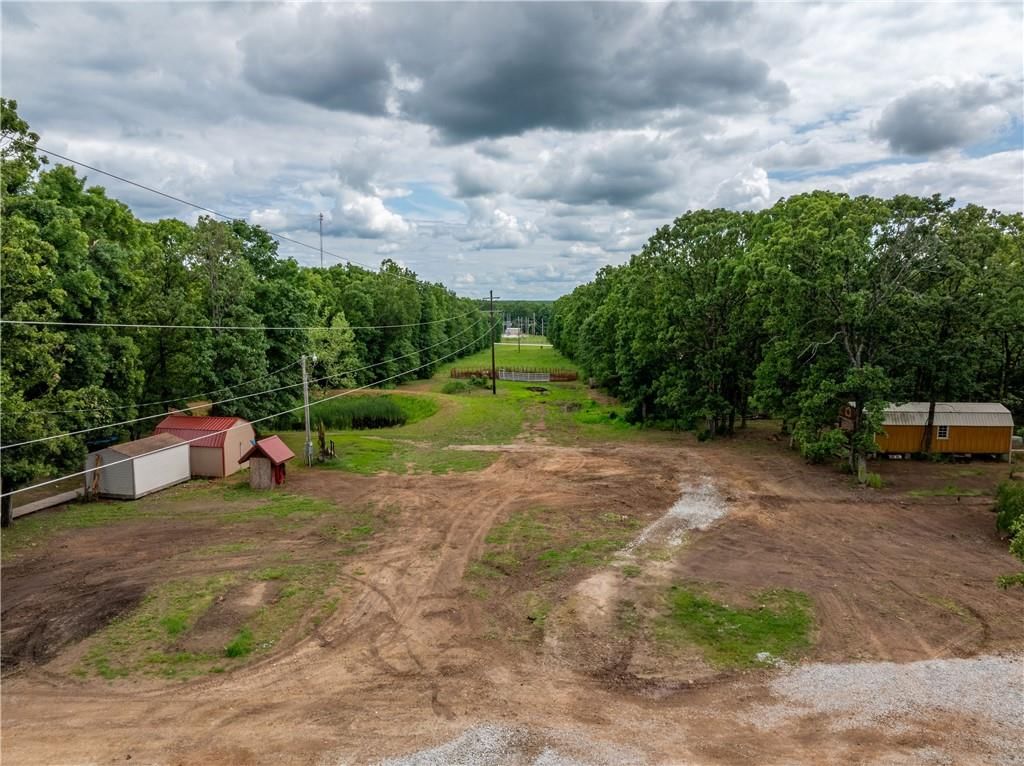 Photo 44 of 57 - 1501 NE 775 Road