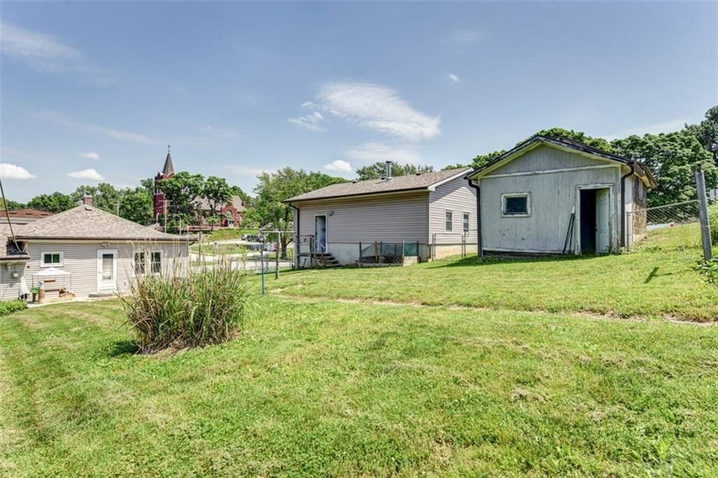 11227 GILL Street — photo 37
