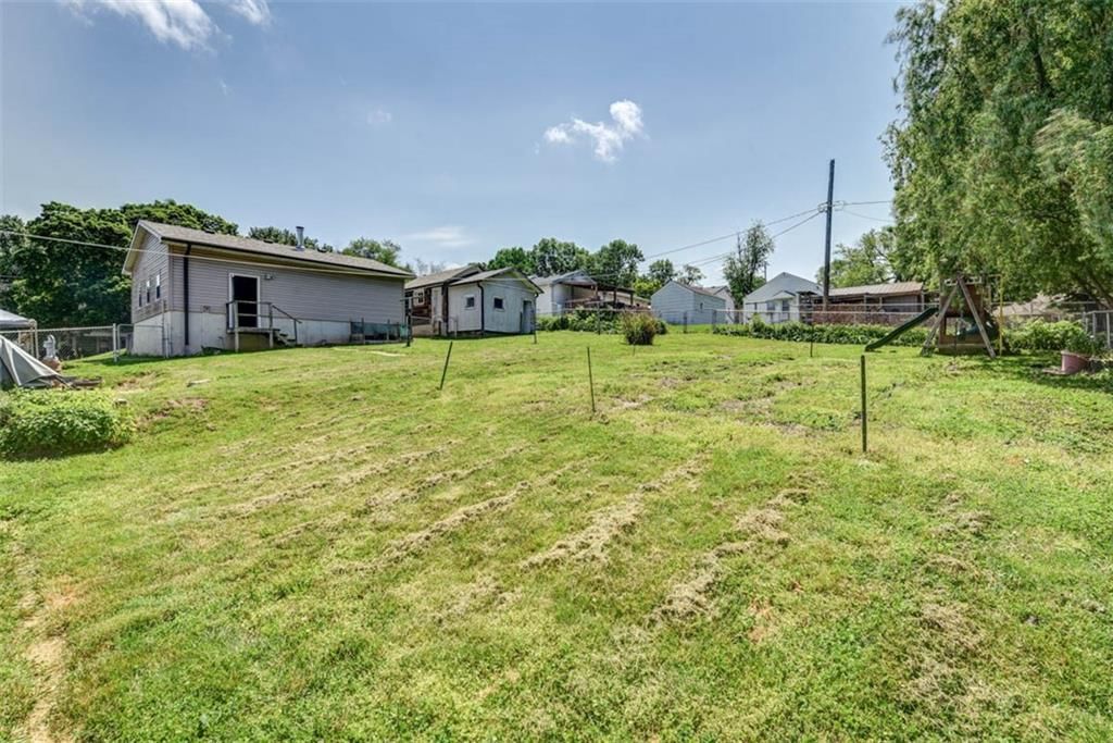 11227 GILL Street — photo 39