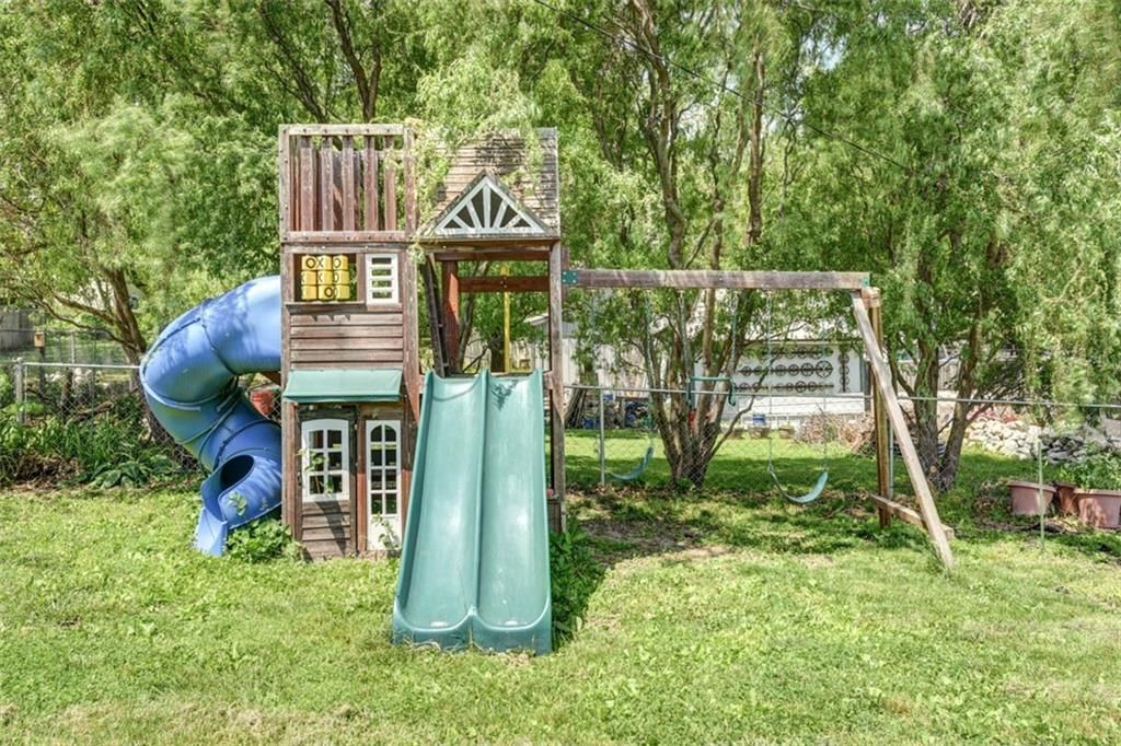 11227 GILL Street — photo 42