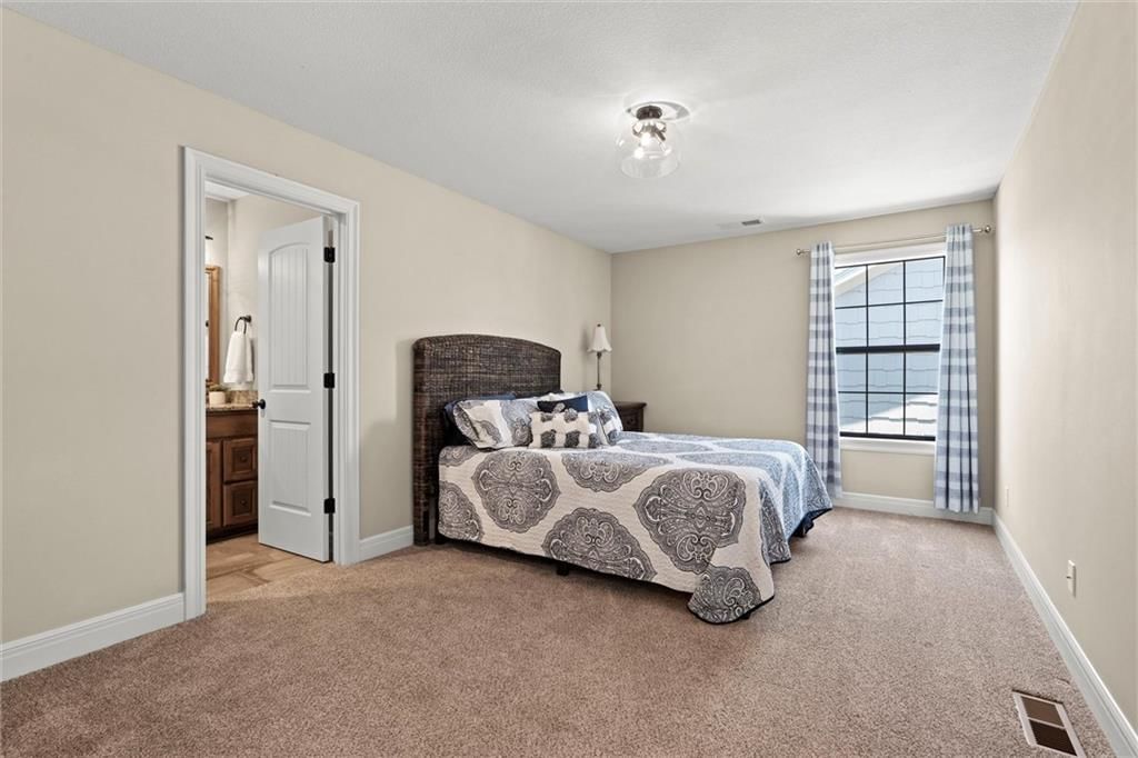 3229 SW Mary Street — photo 30