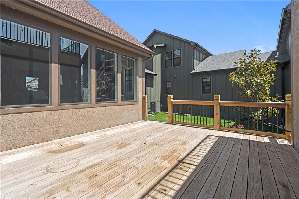 3229 SW Mary Street — photo 36