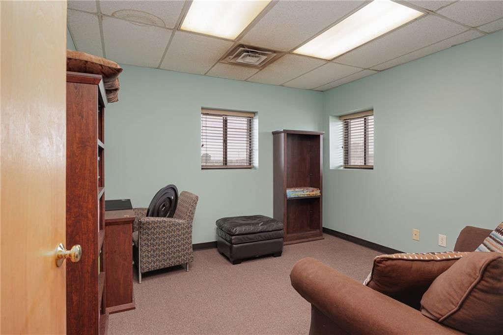 801 Woodsdale Road — photo 24