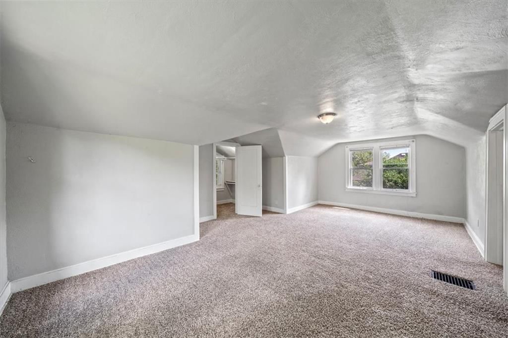 108 Kensington Avenue — photo 14