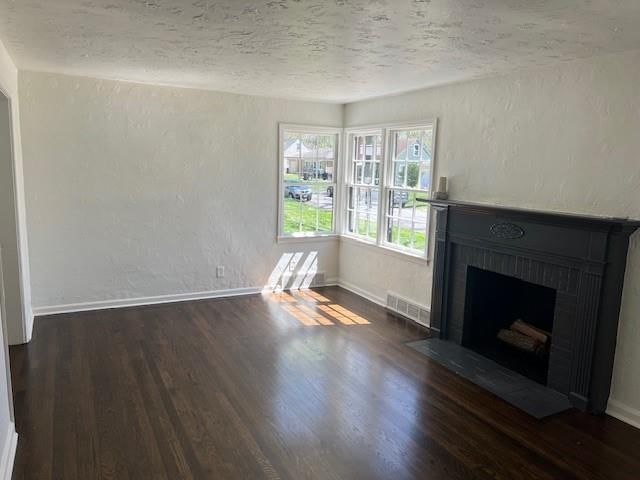 1420 W Scott Place — photo 9