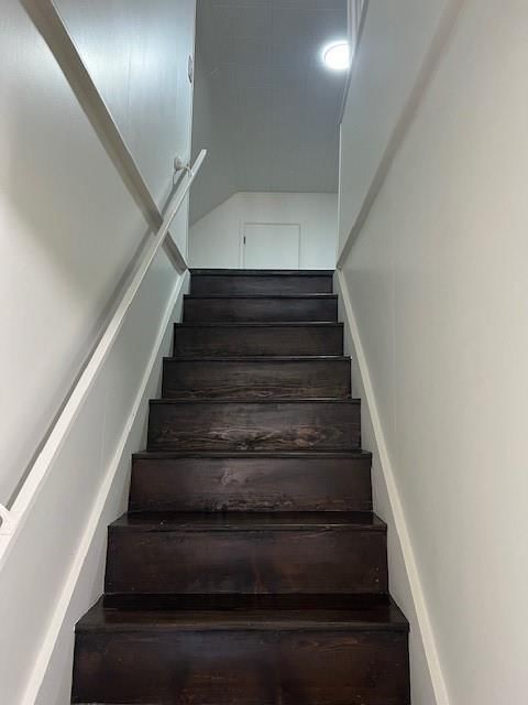 1420 W Scott Place — photo 33