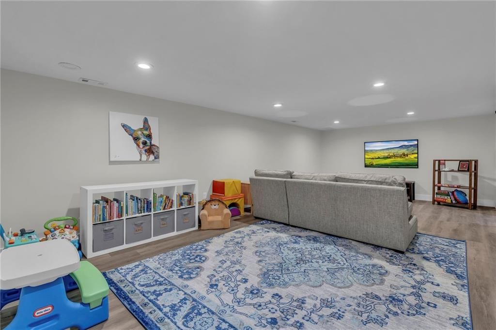 11912 Ensley Lane — photo 32