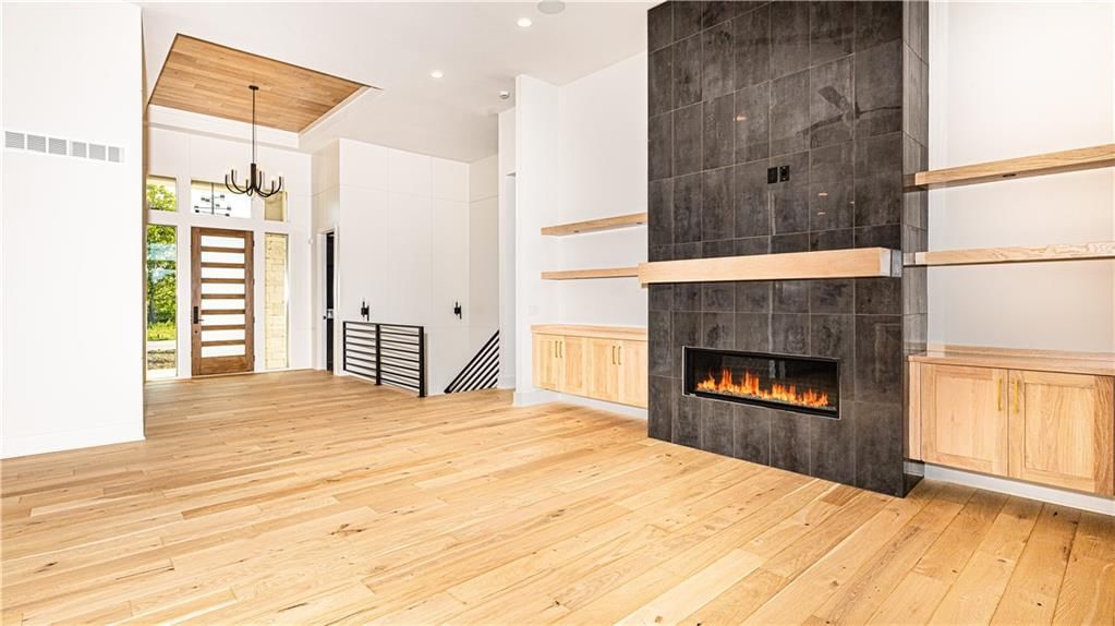 2504 W 177th Street — photo 5