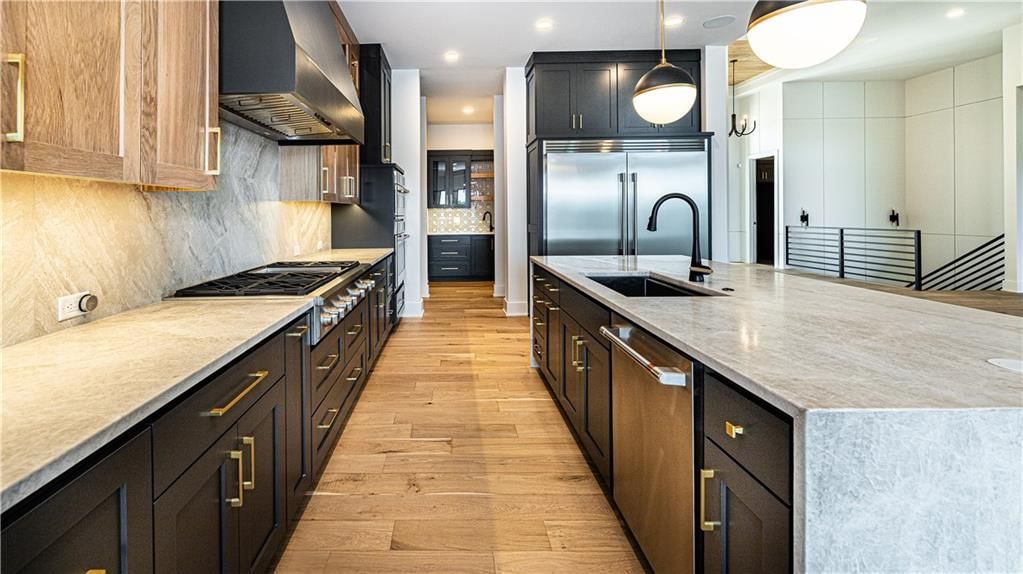 2504 W 177th Street — photo 9