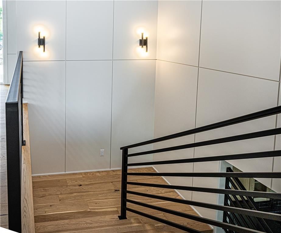 2504 W 177th Street — photo 18