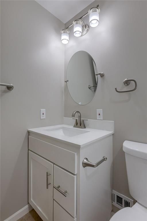 Photo 19 of 24 - 319 W MORSE Avenue
