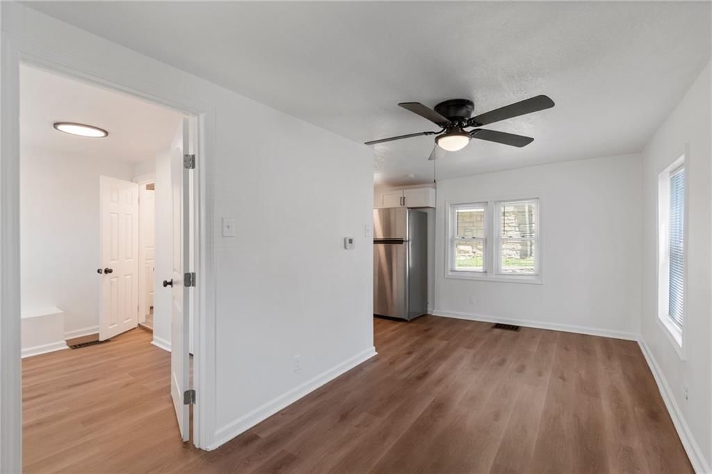 Photo 7 of 21 - 228 N 26th Street