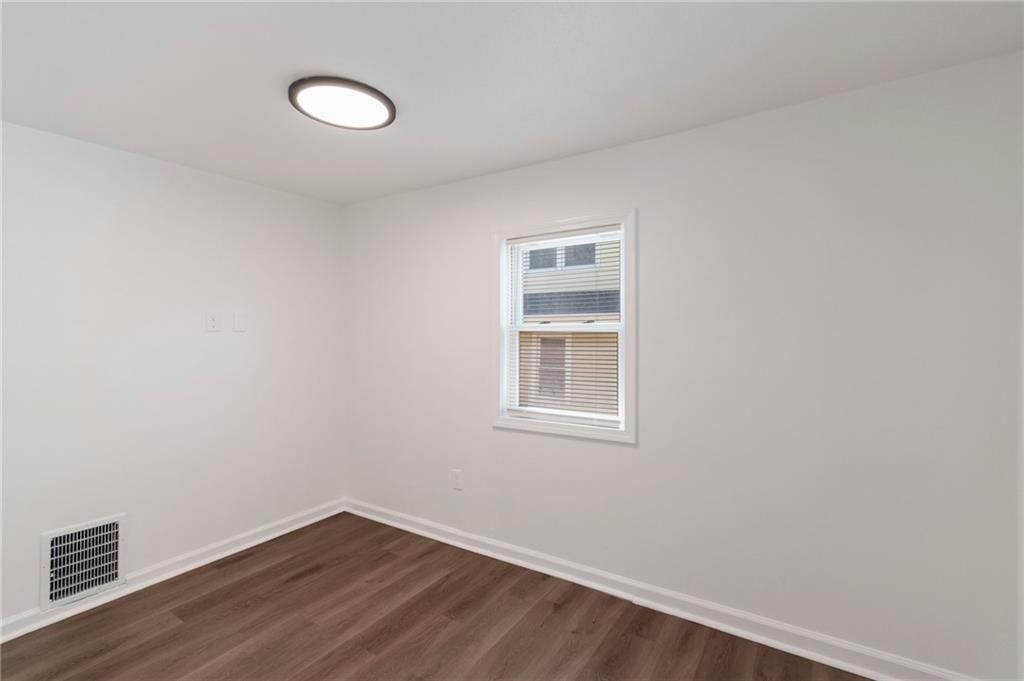 Photo 10 of 21 - 228 N 26th Street
