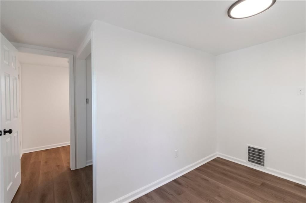 Photo 11 of 21 - 228 N 26th Street