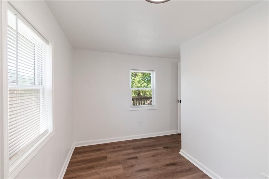 Photo 12 of 21 - 228 N 26th Street