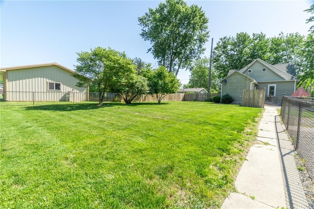 308 S Hughes Street — photo 14