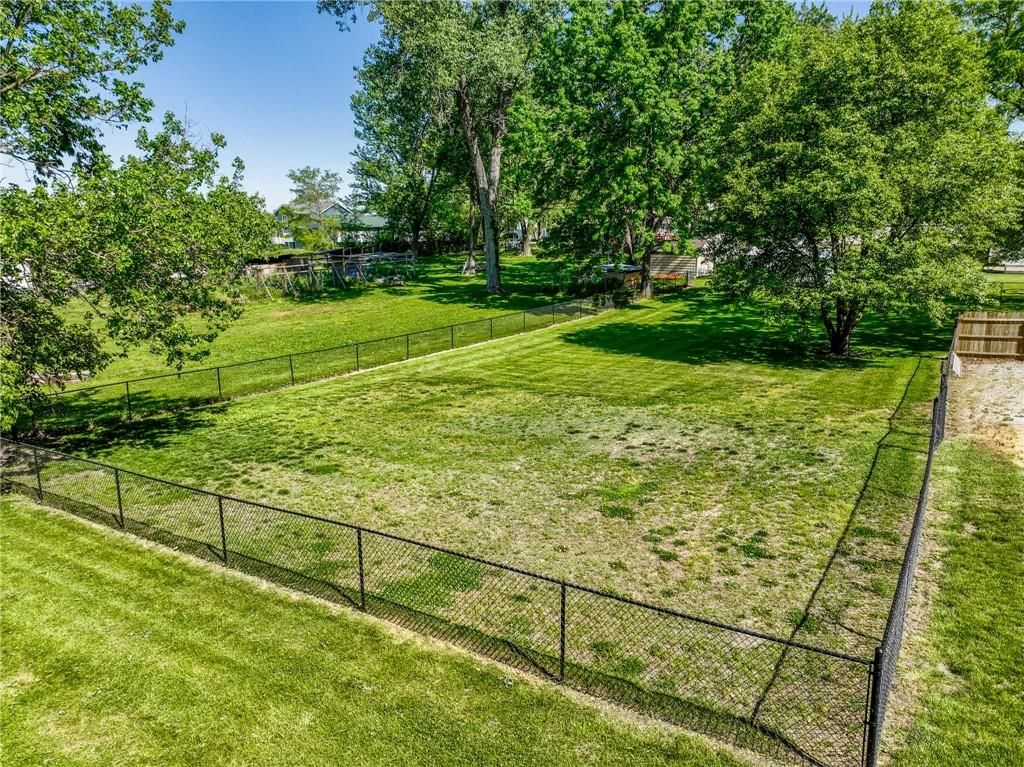 308 S Hughes Street — photo 16