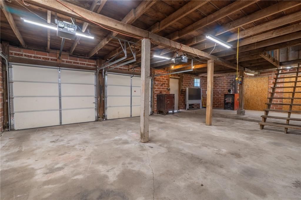 308 S Hughes Street — photo 23