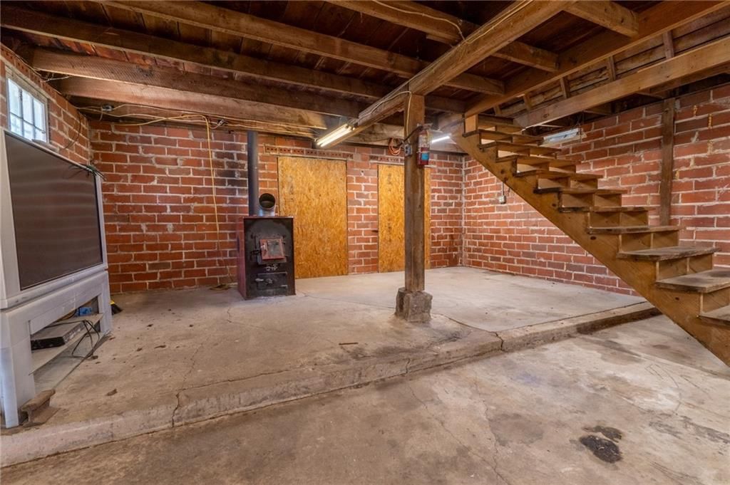 308 S Hughes Street — photo 24