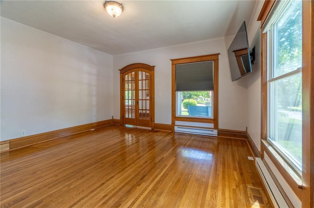 308 S Hughes Street — photo 36