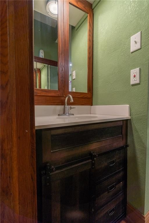 308 S Hughes Street — photo 43