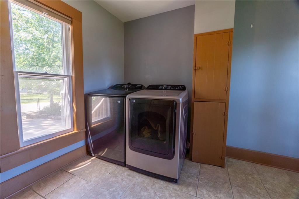 308 S Hughes Street — photo 46