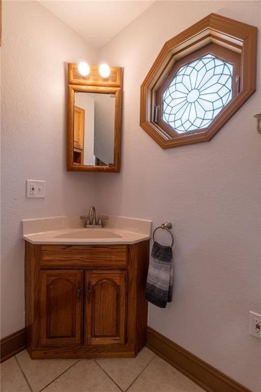 308 S Hughes Street — photo 52