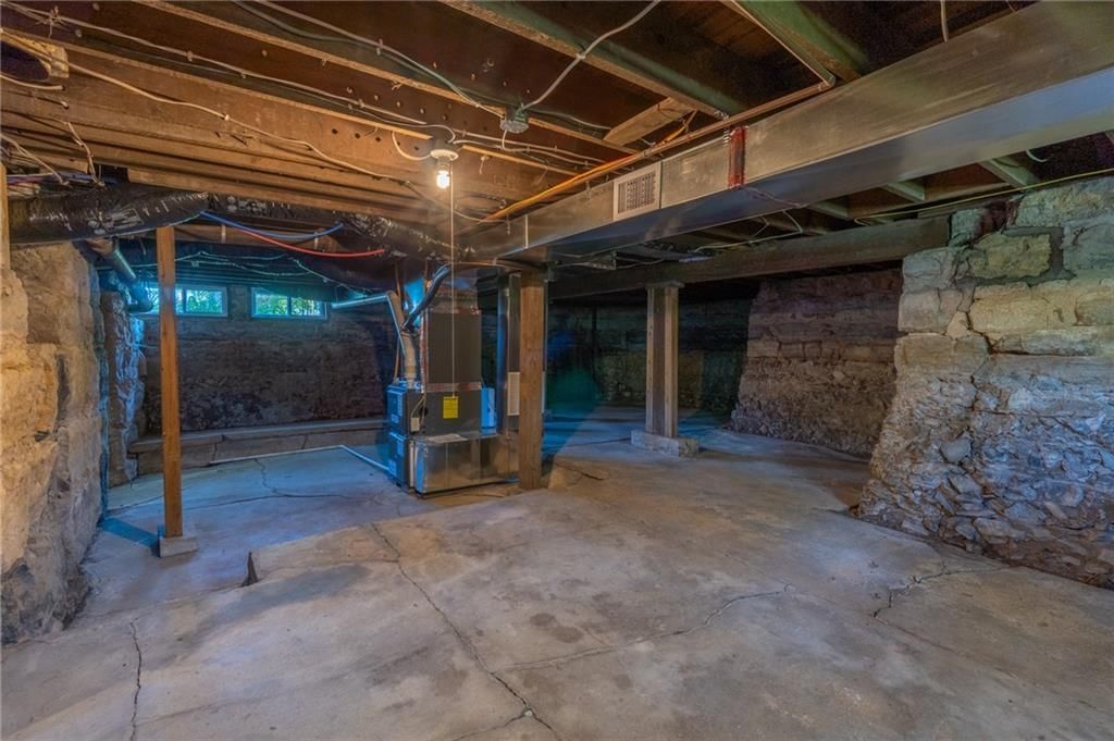 308 S Hughes Street — photo 60