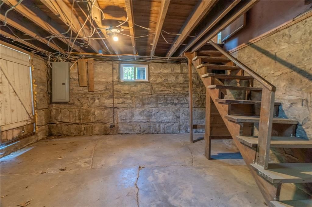 308 S Hughes Street — photo 63