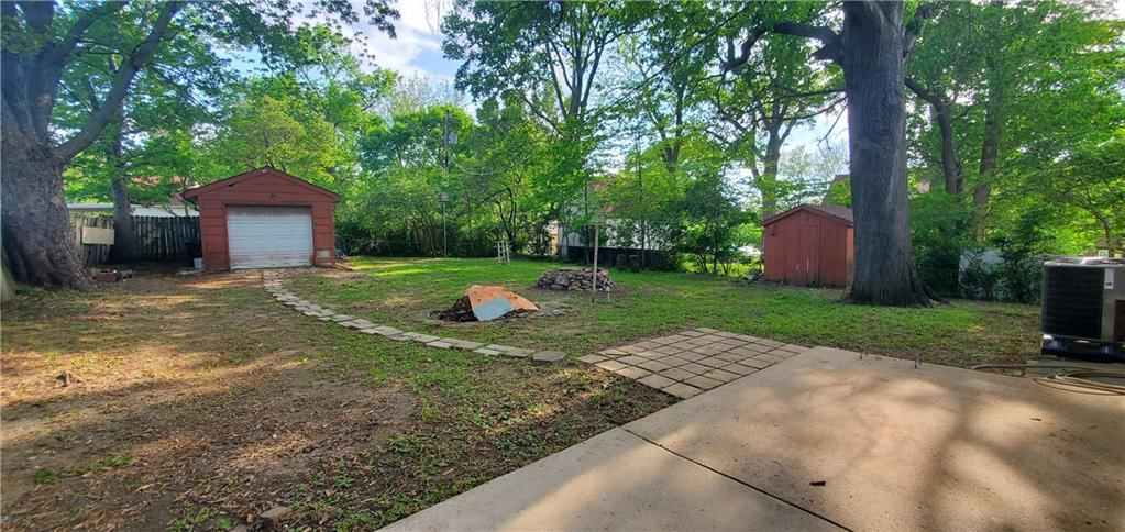 215 Cedar Street — photo 3