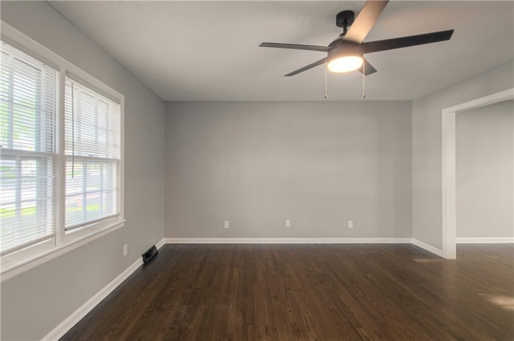 13210 Grand Street — photo 5